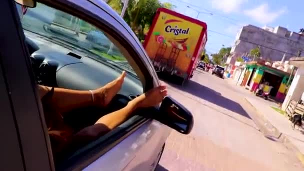 Playa Del Carmen México Febrero 2022 Conducir Coche Con Los — Vídeo de stock