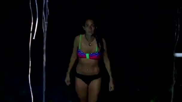 Mulher Sexy Azul Turquesa Água Calcário Caverna Sinkhole Cenote México — Vídeo de Stock
