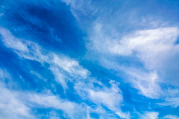 Blauer Himmel Mit Weißen Wolken Schöne Wolkenlandschaft Und Hintergrund Bremerhaven — Stockfoto