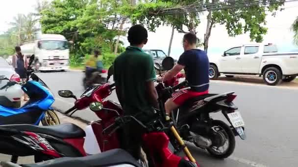 Surat Thani Tailândia Mai 2018 Quanto Custa Alugar Dirigir Scooters — Vídeo de Stock