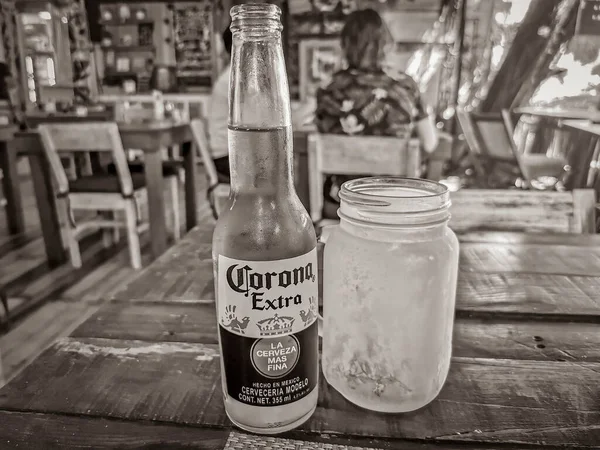 Playa Del Carmen Mexico Březen 2022 Starý Černobílý Obrázek Piva — Stock fotografie