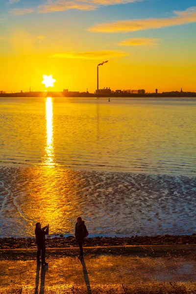 Schöner Goldener Sonnenuntergang Der Nordseeküste Von Bremerhaven Bis Nordenham — Stockfoto