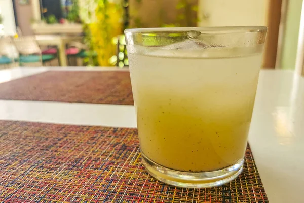 Ποτήρι Guanabana Χυμό Φρούτων Φαγητό Και Ποτό Στο Εστιατόριο Papacharly — Φωτογραφία Αρχείου