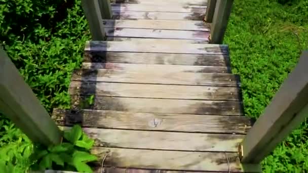Деревянные Лестницы Спускаются Заливу Nai Thon Naithon Beach Пейзажной Панораме — стоковое видео