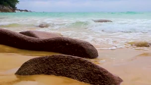 Nai Thon Naithon Beach Красивый Залив Мечты Бирюзовой Чистой Водой — стоковое видео