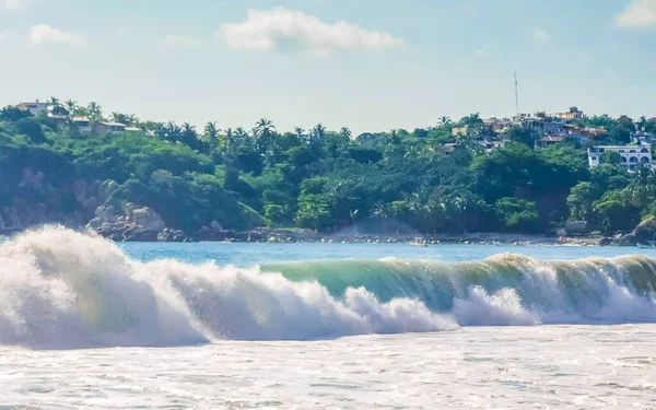 Extrémně Obrovské Vlny Surfař Pláži Zicatela Puerto Escondido Oaxaca Mexiko — Stock fotografie