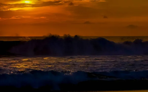 Hermosa Puesta Sol Colorida Dorada Amarillo Anaranjado Rojo Playa Gran — Foto de Stock