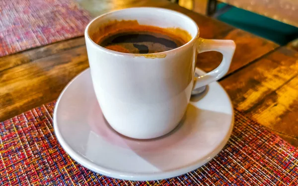 Стеклянная Чашка Американского Чёрного Кофе Ложкой Тарелкой Обеденной Еде Напитках — стоковое фото