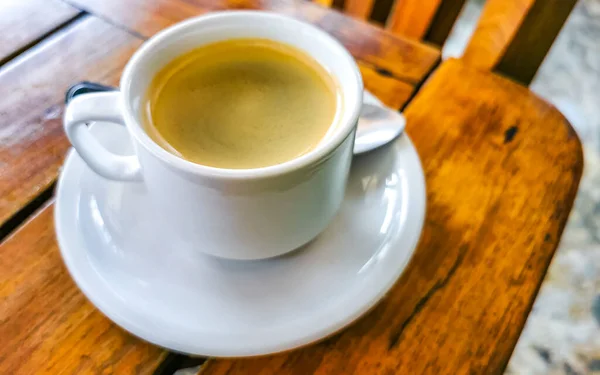 Gläserne Tasse Amerikanischer Schwarzer Kaffee Mit Löffel Und Teller Auf — Stockfoto