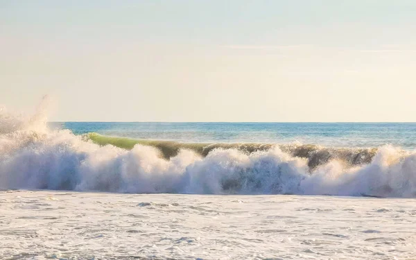 Rendkívül Szép Hatalmas Szörfös Hullámok Strandon Zicatela Puerto Escondido Oaxaca — Stock Fotó