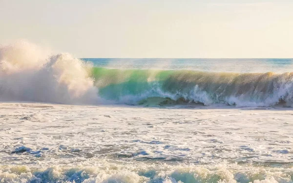 Rendkívül Szép Hatalmas Szörfös Hullámok Strandon Zicatela Puerto Escondido Oaxaca — Stock Fotó