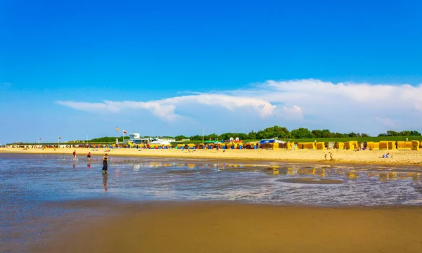 Strand Und Wattwanderung Mit Blauem Himmel Der Nordseeküste Wremen Wursten — Stockfoto
