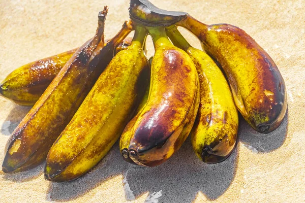 Банановый Пакет Фруктов Плавает Воде Пляже Playa Del Carmen Quintana — стоковое фото