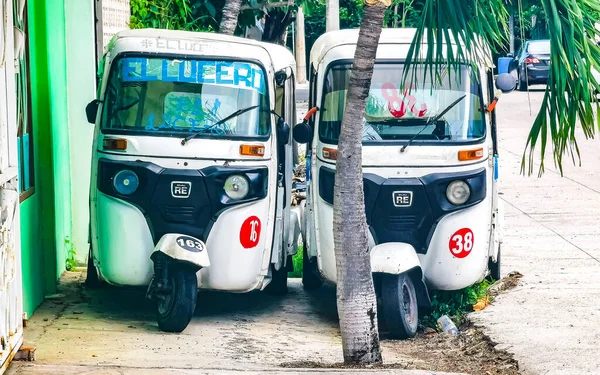 Bílý Tuk Tuk Bílý Tuktuks Rikša Playa Del Carmen Quintana — Stock fotografie
