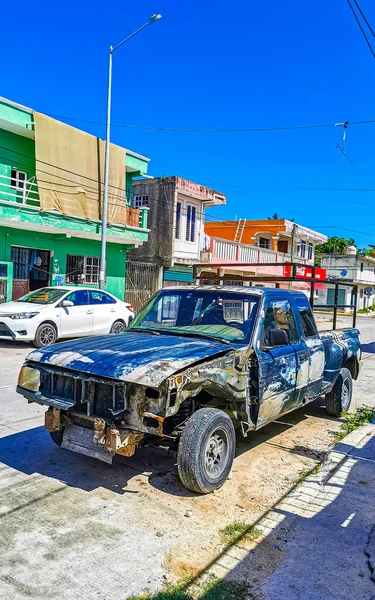 Vehículos Rústicos Con Neumáticos Rotos Playa Del Carmen Quintana Roo — Foto de Stock