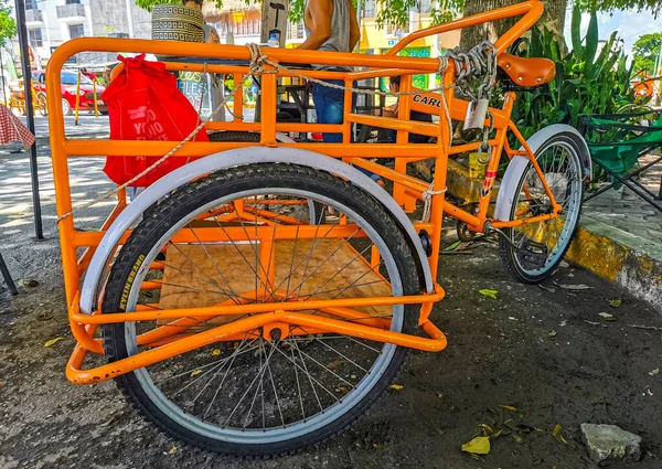 Orangefarbenes Dreirad Playa Del Carmen Quintana Roo Mexiko — Stockfoto