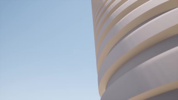Beton, çağdaş mimari binasının yuvarlak binası açık mavi gökyüzü. — Stok video