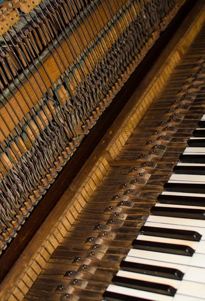 Old Piano — Stock Photo, Image