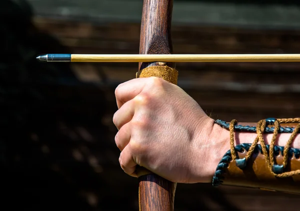 Ready to shoot and hit the target — Stock Photo, Image