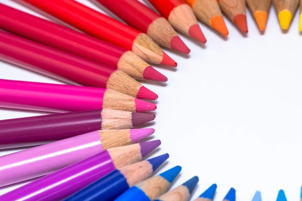 Círculo con crayones de colores — Foto de Stock