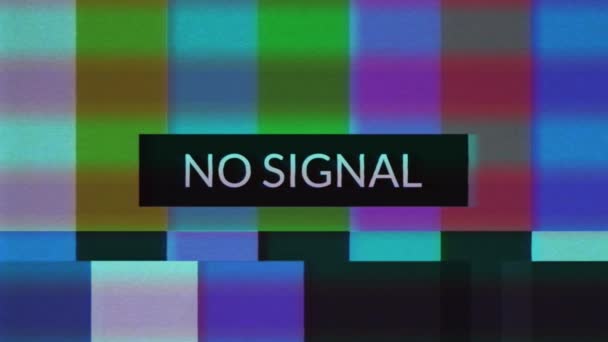 Barre di colore SMPTE con effetto VHS. Nessun segnale. Vecchio test di resa cromatica CRT TV con testo - NO SIGNAL. Problemi tecnici della striscia di colore SMPTE. — Video Stock