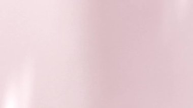 Işık etkisi. 4 bin. Kara Arkaplanda ışık sızıntısı var. Görüntüleri birleştirmek, videoları biçimlendirmek, geçişler için.