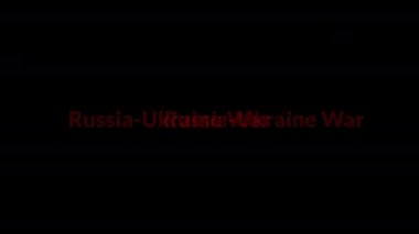 Rusya-Ukrayna Savaşı. Hata efektli metin animasyonu. Siyah arka planda kırmızı metin. Rus saldırısı Ukrayna 'da.
