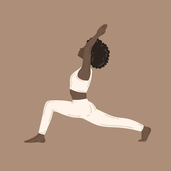 Virabhadrasana asana, savaşçı pozu. Yoga yapan sıska bir kadın.