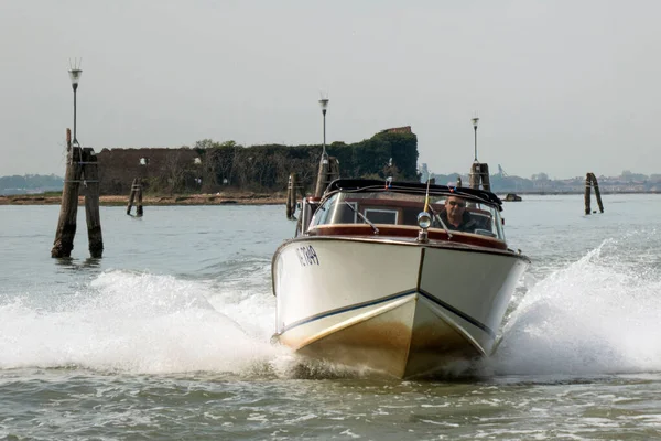 2019 Italië Venetië Boot Venetiaanse Lagune — Stockfoto