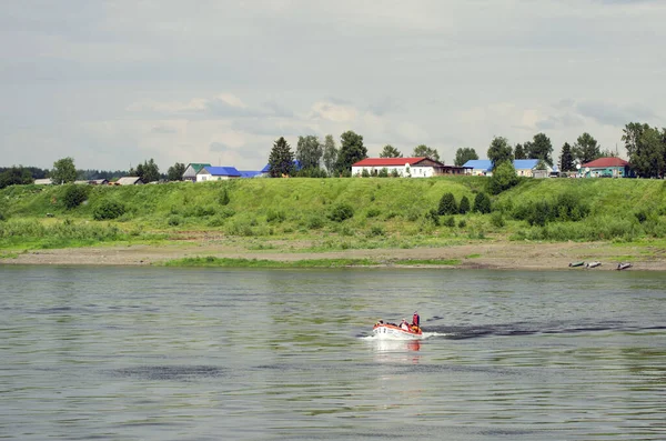 2021 Rússia Região Krasnoyarsk Vista Aldeia Verkhneimbatsk Rio Yenisei — Fotografia de Stock