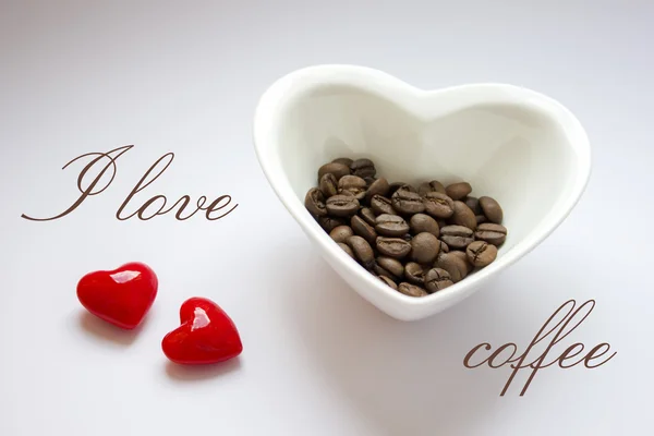 Ik hou van koffie - harten, korrels, kom — Stockfoto