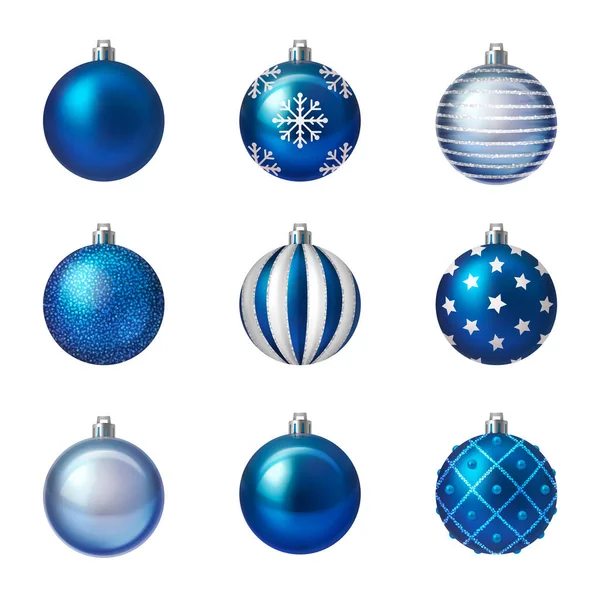 様々なパターンを持つ光沢のある青と白のクリスマスボールの現実的なセット絶縁ベクトルイラスト — ストックベクタ