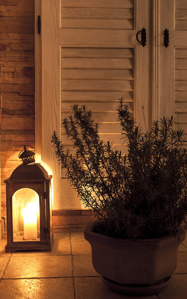 Oriental Candle Holder