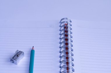 kalemtıraş kalem ve kitap