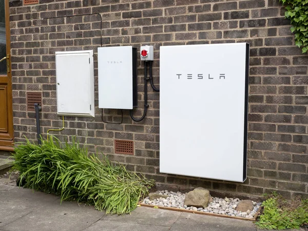 Tesla Powerwall Backup Gateway Zainstalowane Ścianie Murowanej Obrazek Stockowy