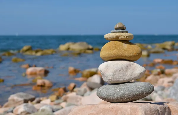 Piramide riva al Mare 1
