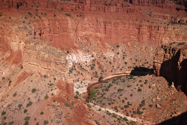 Course Red River Surrounded Red Rock Walls Capitol Reef National — Stock Photo, Image