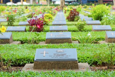 Kanchanaburi savaş mezarlığı