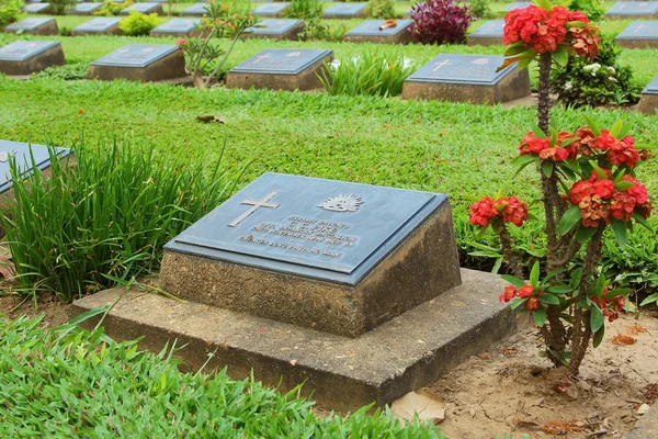 Cemitério de guerra Kanchanaburi — Fotografia de Stock