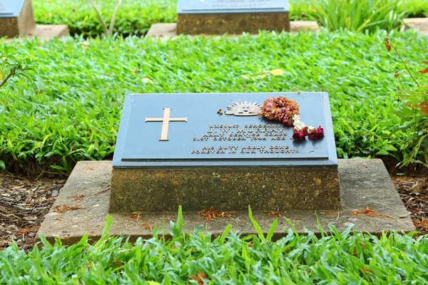 Kriegsfriedhof von Kanchanaburi — Stockfoto