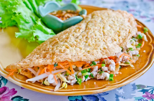 Omelette croustillante farcie vietnamienne — Photo