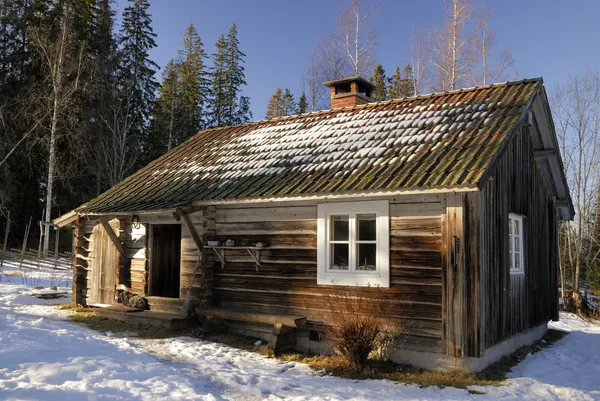 従来の丸太小屋 — ストック写真