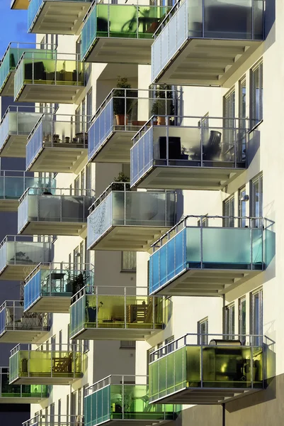 Fönster och balkonger — Stockfoto