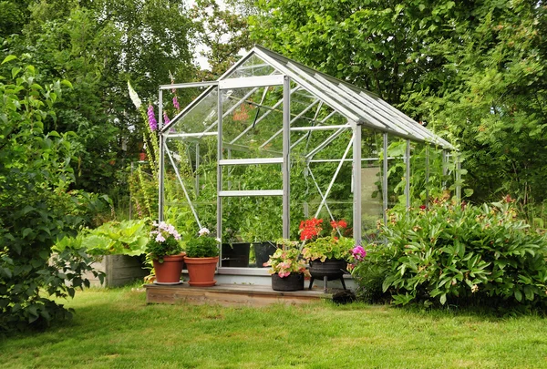 Garden greenhouse — Stock Photo, Image