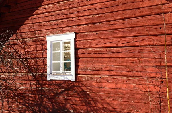 Klein Rood Zweeds Huisje Winter — Stockfoto