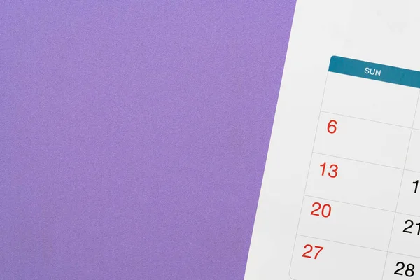 Detail Kalendáře Pozadí Fialového Stolu Plánování Obchodní Schůzky Nebo Koncepce — Stock fotografie