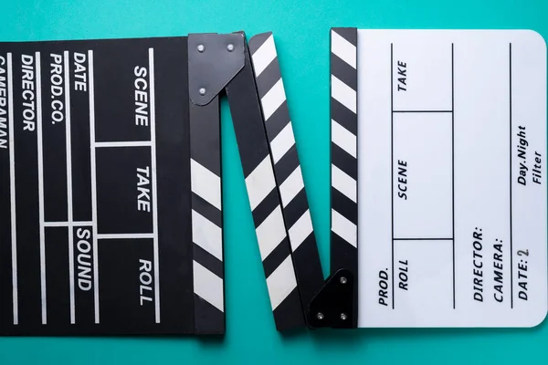 Movie Clapper Green Table Background Film Cinema Video Photography Concept — Stock Photo, Image