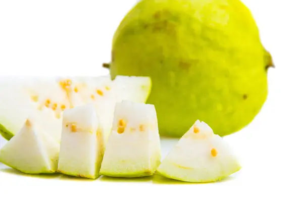 Guava a banán na bílém pozadí — Stock fotografie