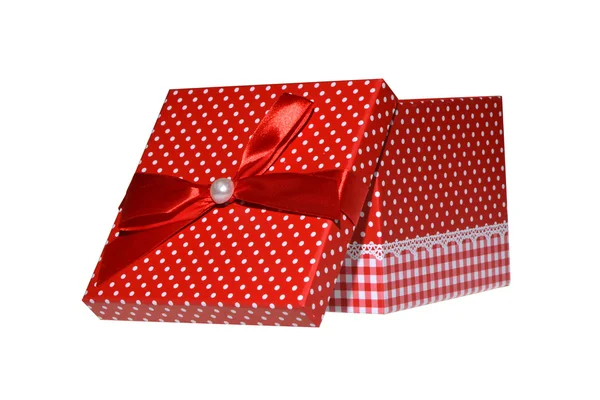 Single Red Gift Box on White Background — Stock Photo, Image