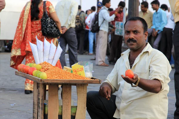 kavrulmuş fındık tüccarı